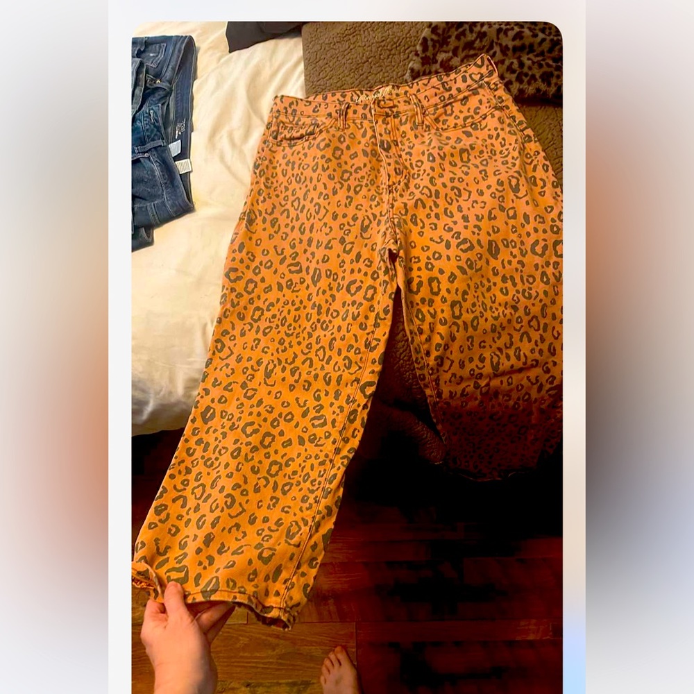 Universal Thread boyfriend fit jeans